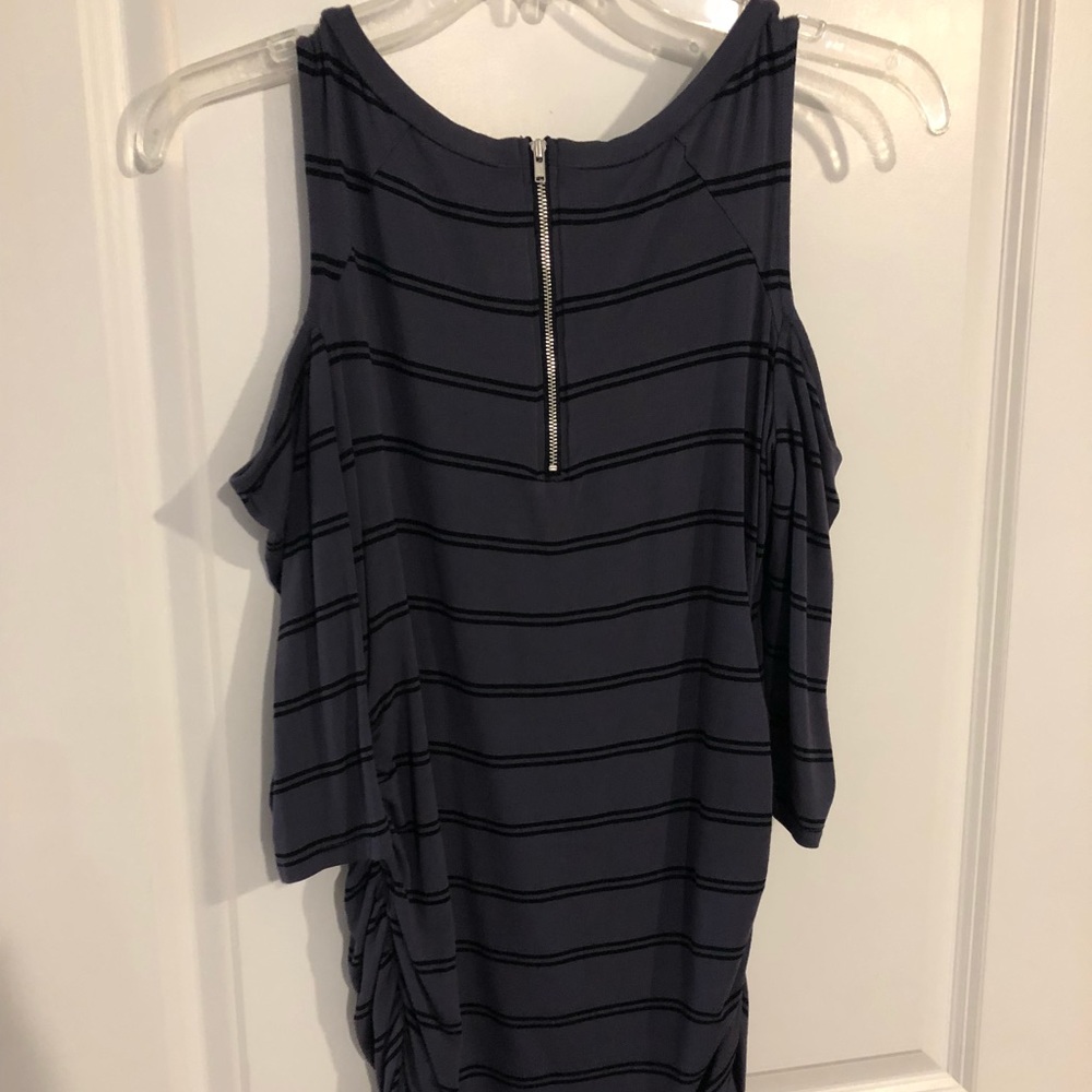 Jessica Simpson cold shoulder maternity top